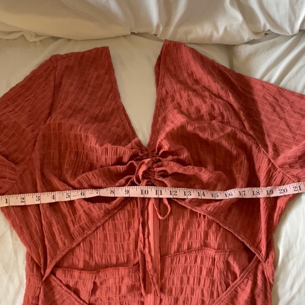 Pretty Little Thing Plus Rust Textured Cut Out Ru… - image 6